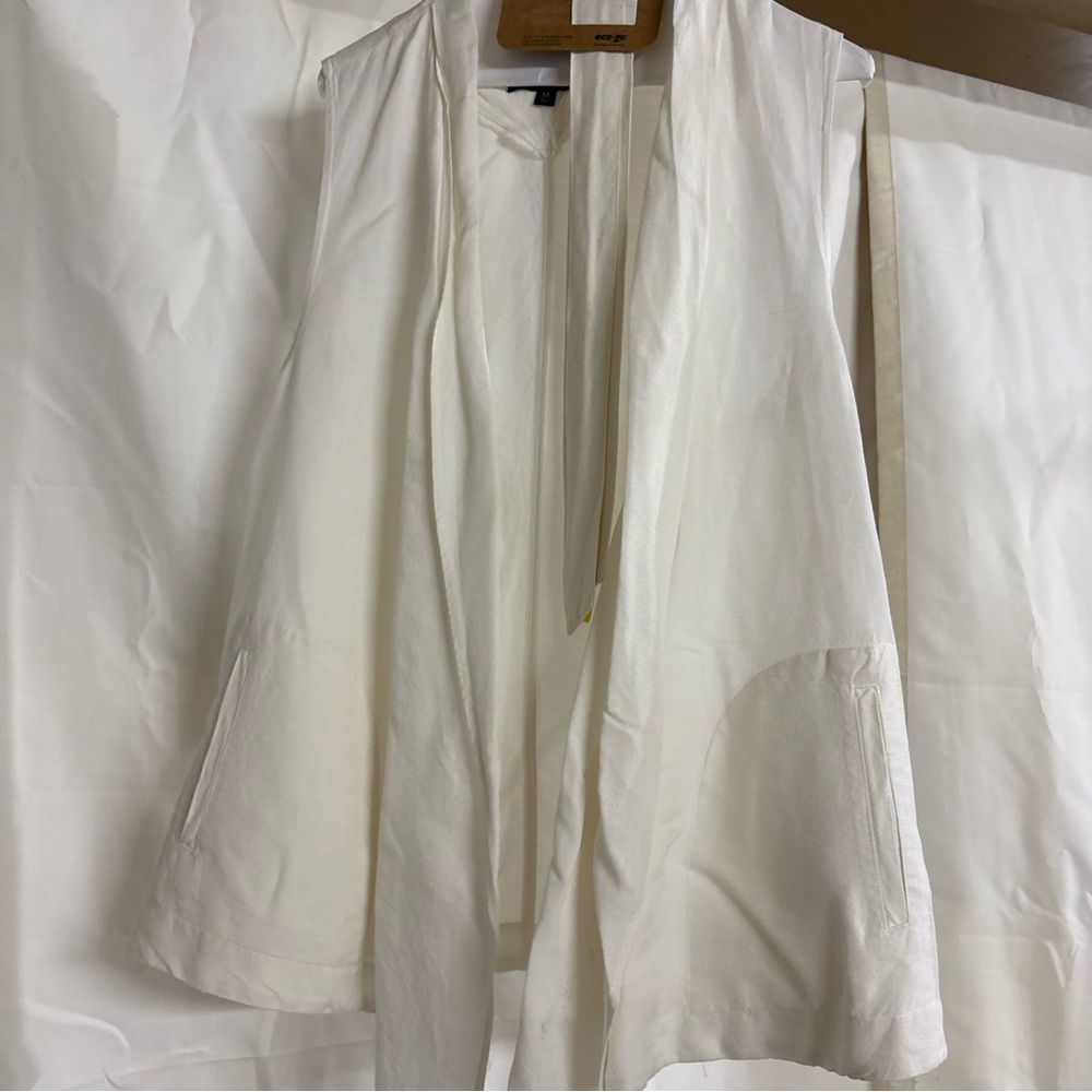 Who What Wear Cream Open Front Vest